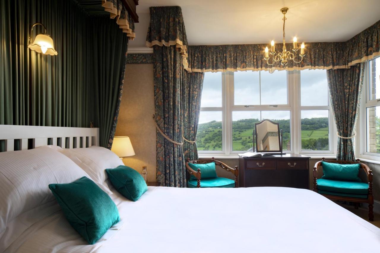 Cleeve Hill Hotel Bishop's Cleeve 외부 사진