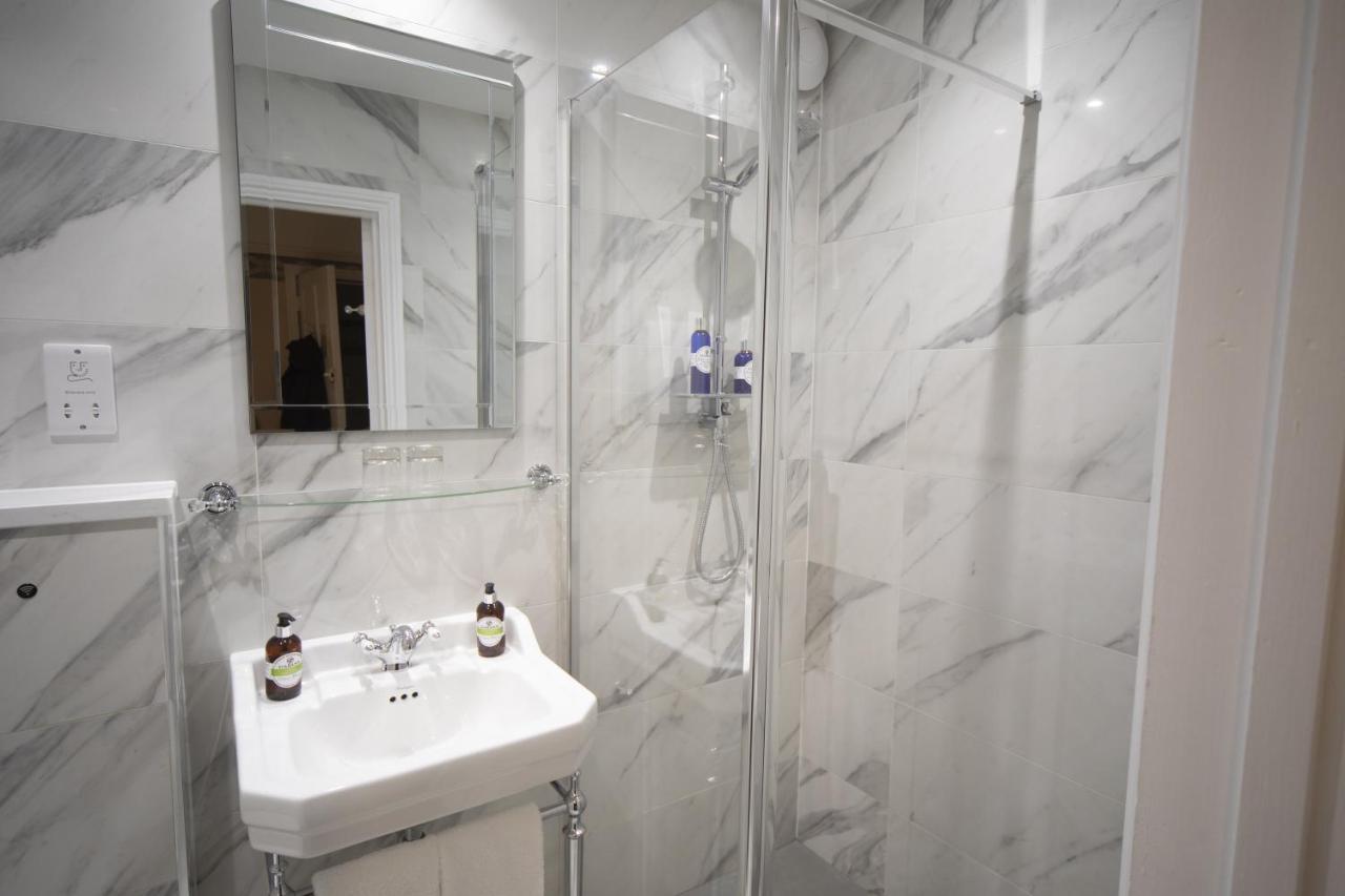 Cleeve Hill Hotel Bishop's Cleeve 외부 사진
