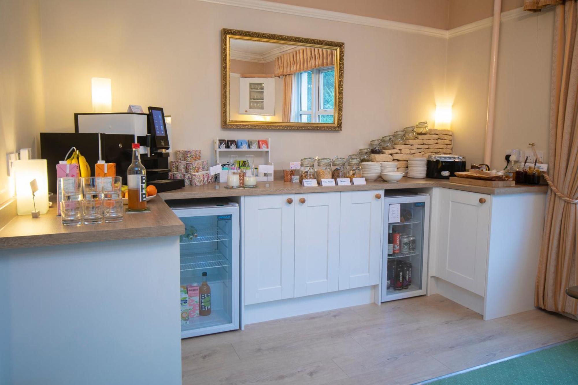 Cleeve Hill Hotel Bishop's Cleeve 외부 사진