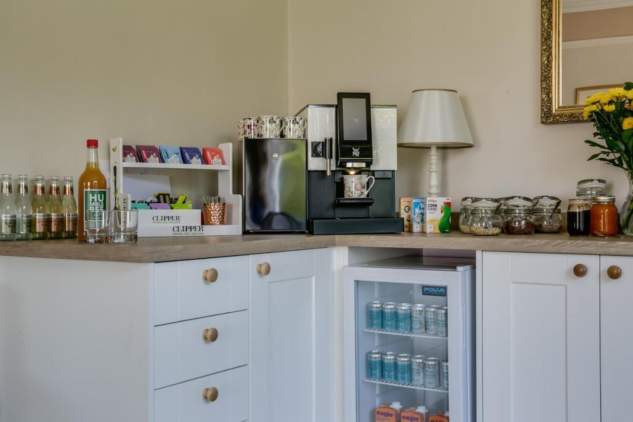 Cleeve Hill Hotel Bishop's Cleeve 외부 사진